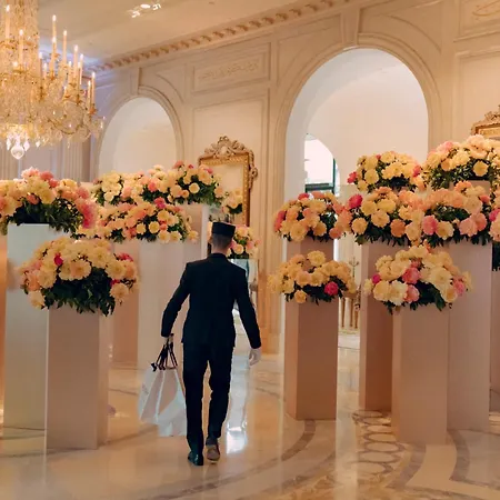Four Seasons Hotel George V Paris-3